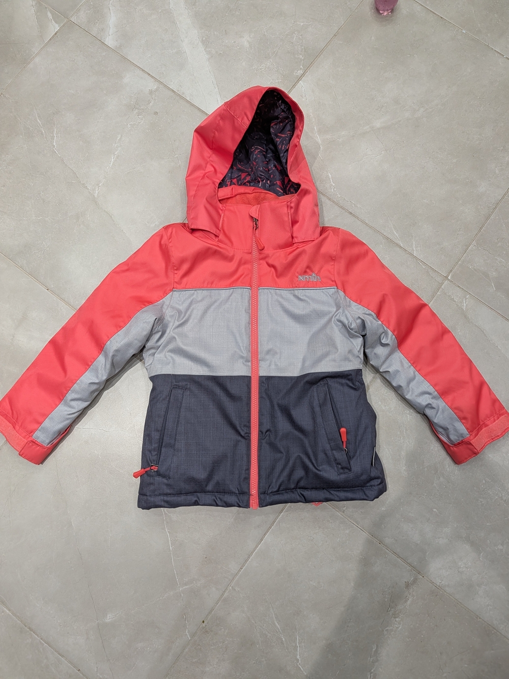 2/$50 XMTN Insulated Winter Jacket Ski Jacket – Kids Size 6